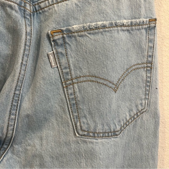 NEW Levi’s Silver Tab 90’s baggy jeans with distressing light wash size 27 - Picture 7 of 9